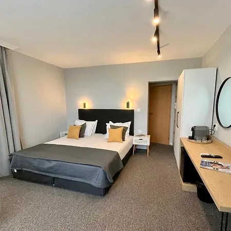Hotel Briz - Free Parking Burgas