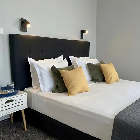 Briz - Free Parking Hotel 2*