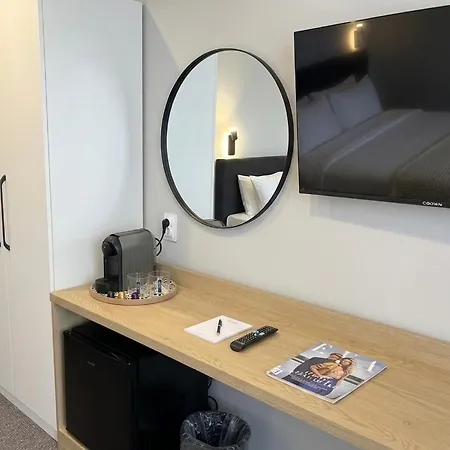 Hotel Briz - Free Parking 2*